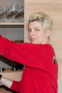 Karola Meixner, Schreinerin bei SIGnatura